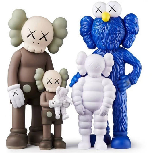 KAWS｜ Family Brown，2021